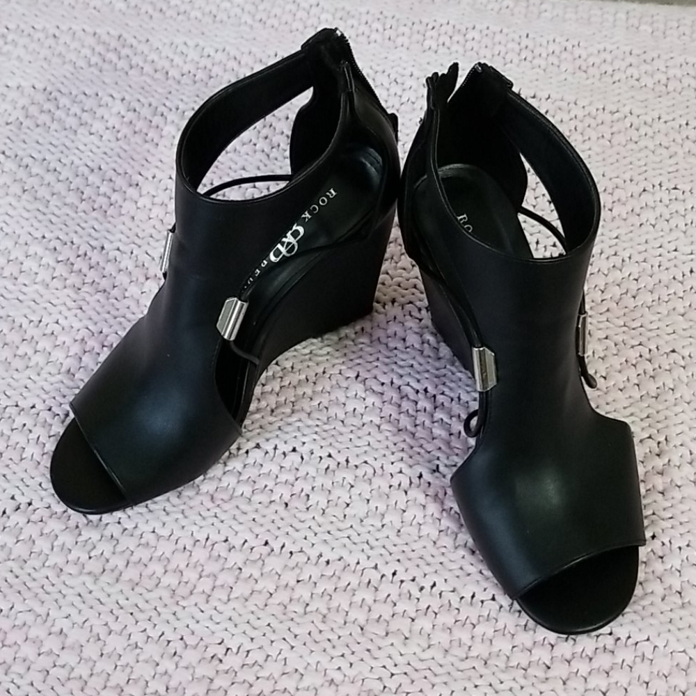 Rock & Republic Wedge Sandal